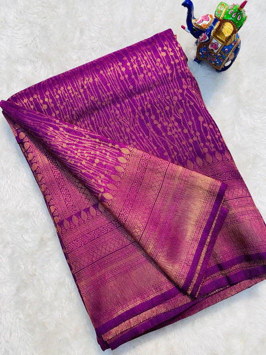 Outstanding Purple Soft Silk Saree With Classic Blouse Piece