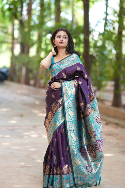 Sempiternal Dark Purple Soft Silk Saree With Lassitude Blouse Piece