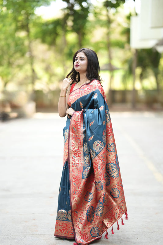 Imbrication Rama Soft Silk Saree With Marvellous Blouse Piece
