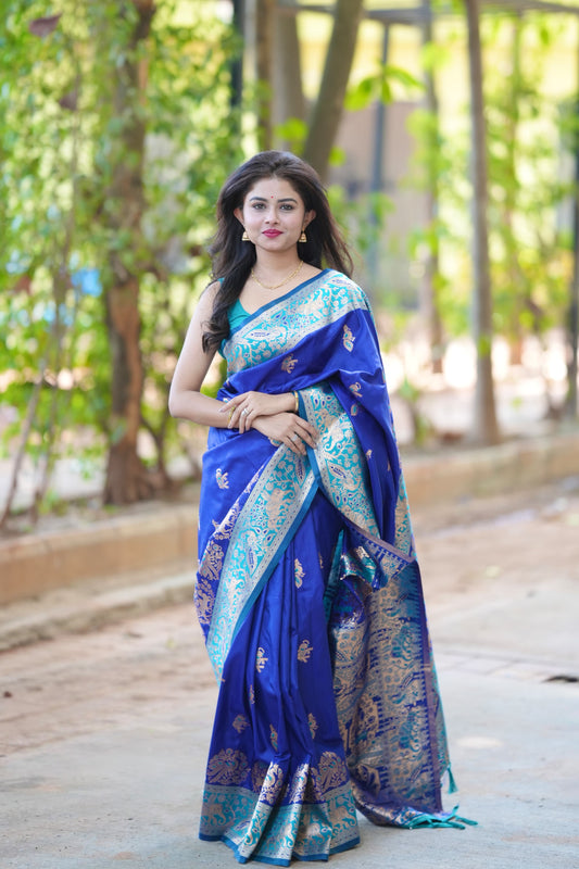 Outstanding Royal Blue Soft Silk Saree With Lassitude Blouse Piece