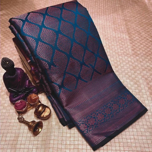 Transcendent Navy Blue Soft Banarasi Silk Saree With Proficient Blouse Piece