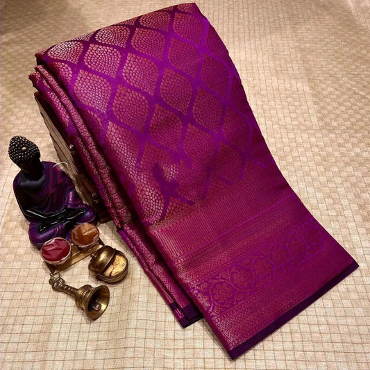 Luxuriant Purple Soft Banarasi Silk Saree With Supernal Blouse Piece