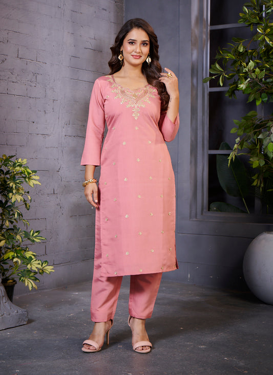GleamingWomen Embroidered Regular Thread Work Kurta with Trousers