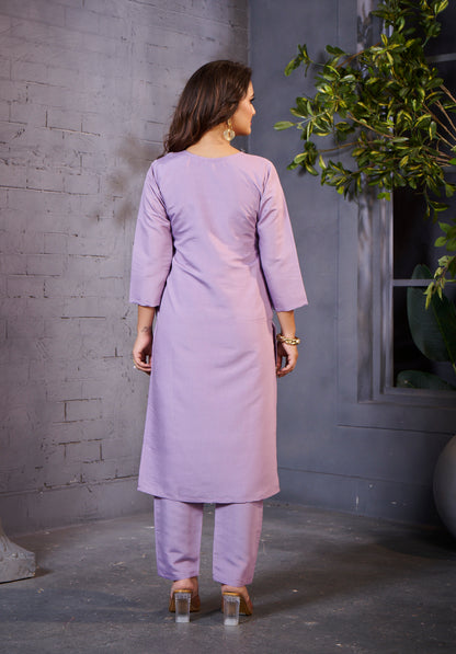 Blooming Women Art Silk Ethnic Motifs Embroidered Thread Work Kurta With Trousers